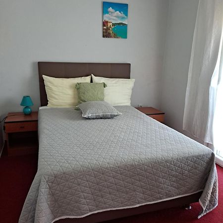 Apartmani Svitlana Sukošan Exteriér fotografie