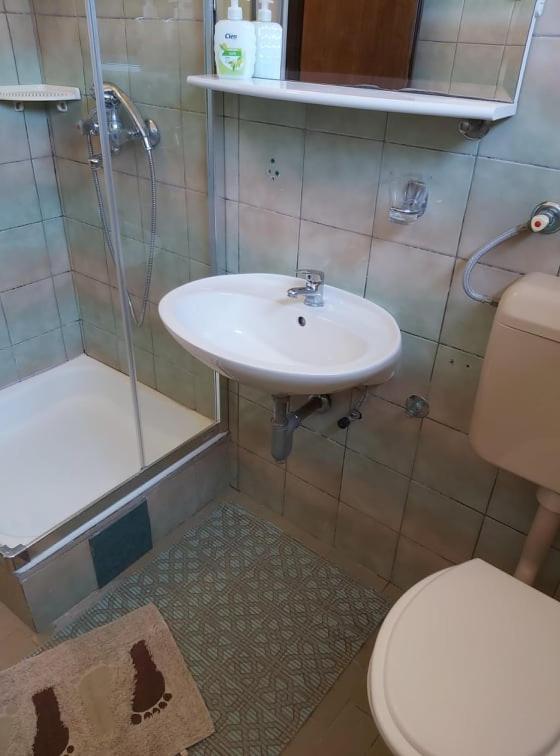 Apartmani Svitlana Sukošan Exteriér fotografie