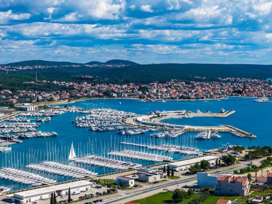 Apartmani Svitlana Sukošan Exteriér fotografie